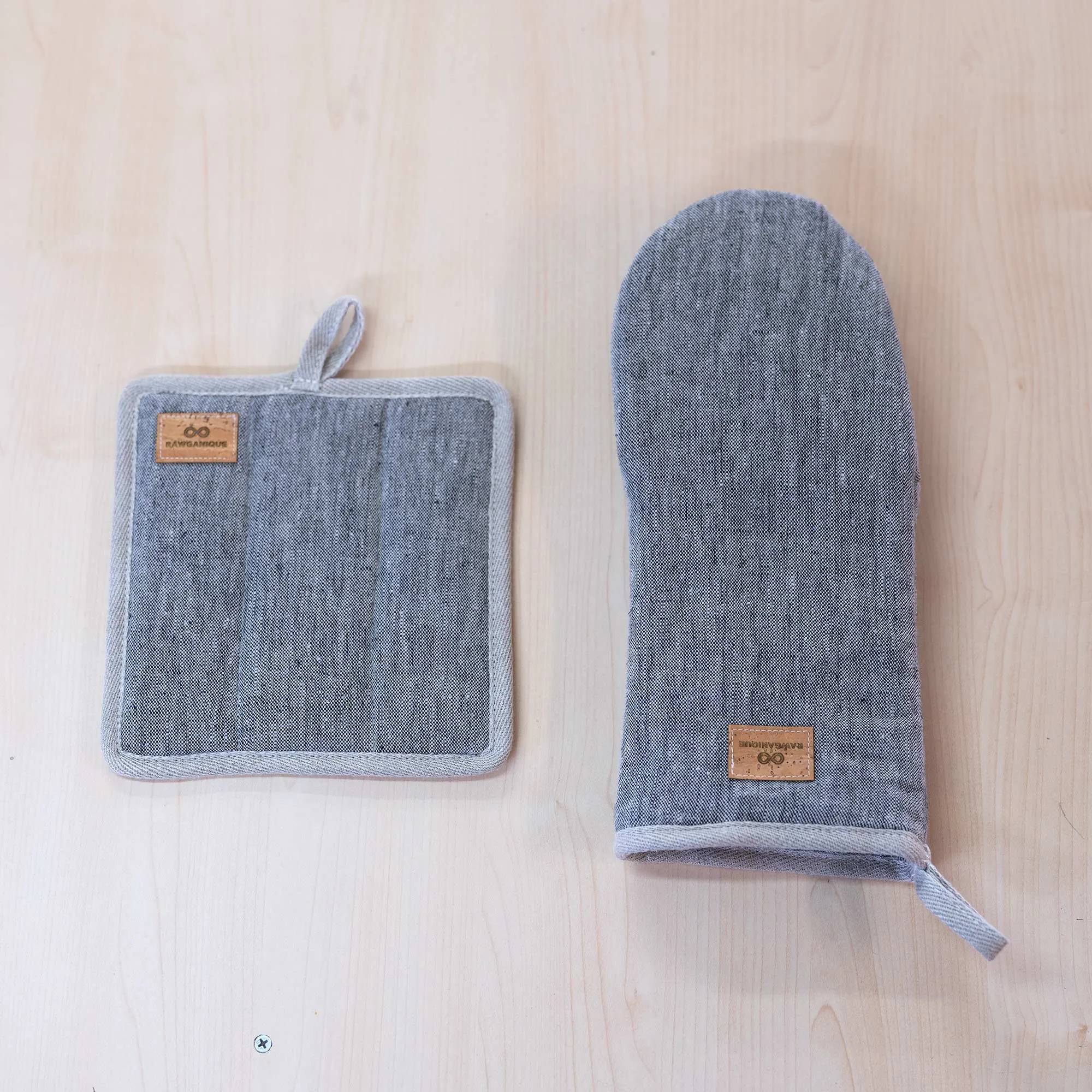 EPICUREAN Organic Linen Pot Holder | Oven Mitt (100% Organic Cotton Fill) (OC Thread, No Polyester, No Fire Retardants, No Plastic, No Synthetics) (100% Biodegradable)
