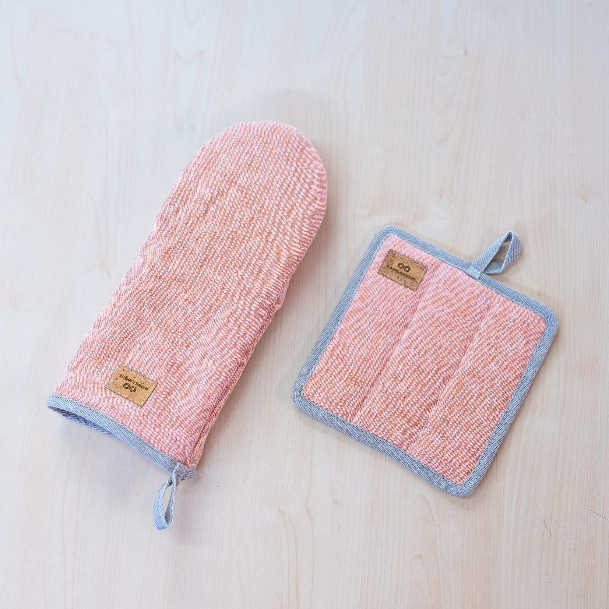 EPICUREAN Organic Linen Pot Holder | Oven Mitt (100% Organic Cotton Fill) (OC Thread, No Polyester, No Fire Retardants, No Plastic, No Synthetics) (100% Biodegradable)